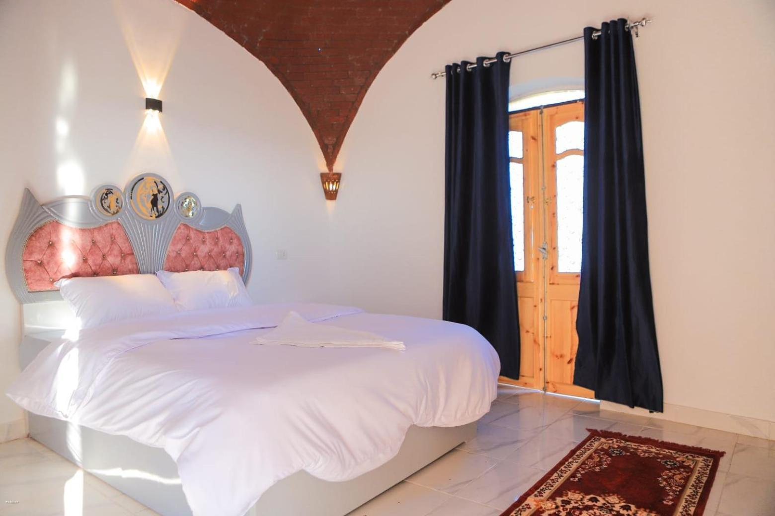 Quiet Gate Guest House Al Aqalitah Bagian luar foto