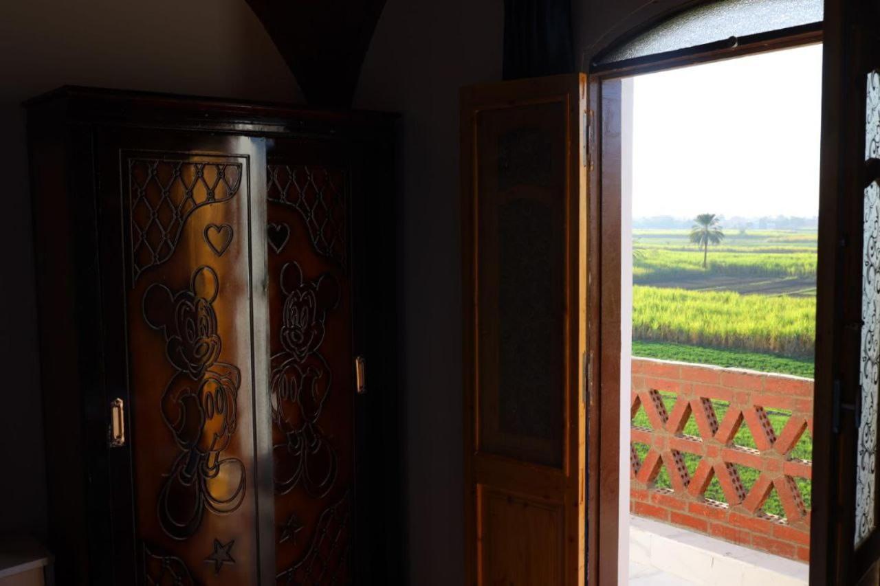 Quiet Gate Guest House Al Aqalitah Bagian luar foto
